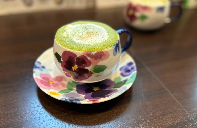厚切りのふわふわトーストとプチスープでモーニングを