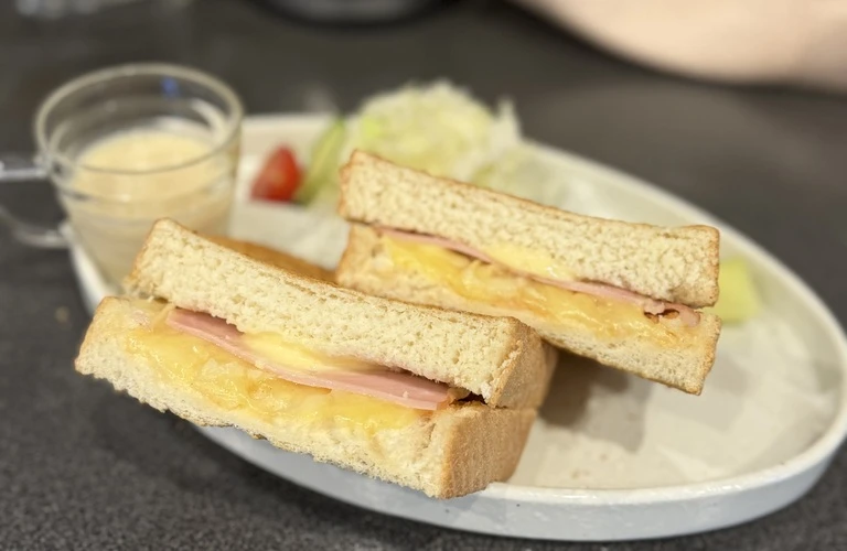 家を飛び出し、隠れ家的なスポットでモーニングをどうぞ！